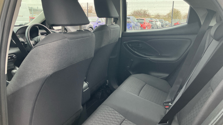 Toyota Yaris 1.5 Hybrid Icon 5dr CVT Hybrid Hatchback